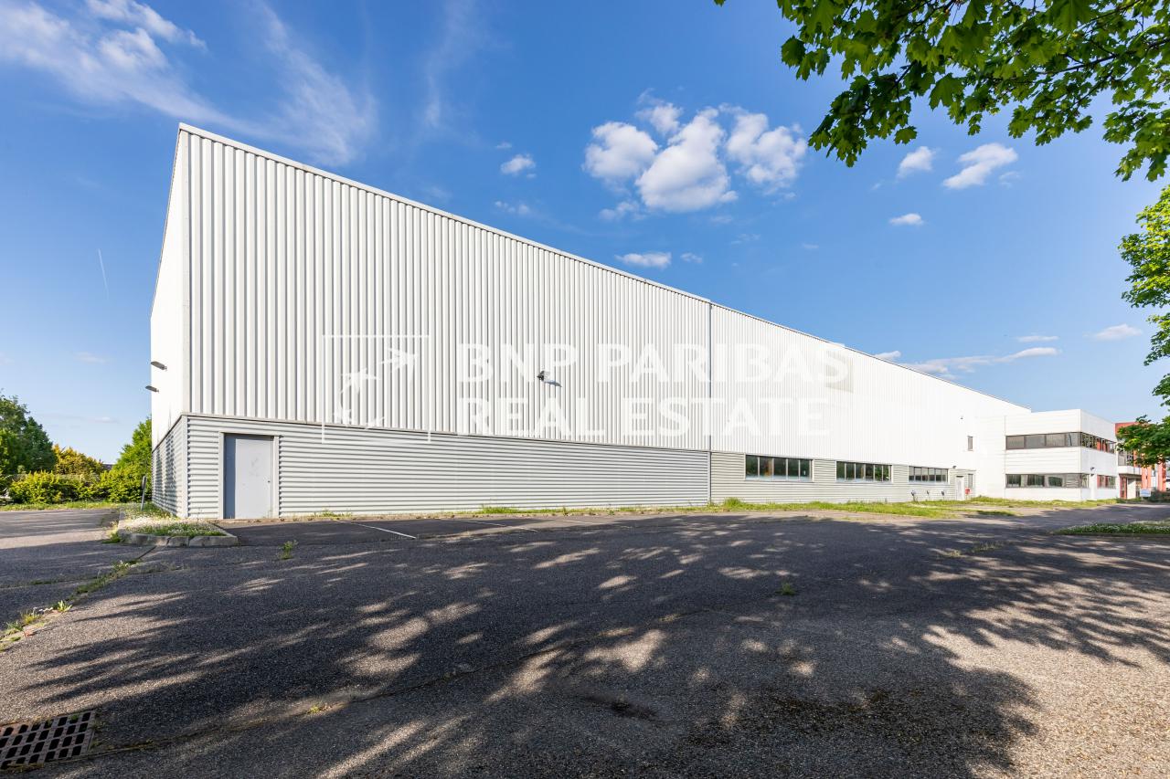 Local d'activité Lisses 2816m² Location local d'activité Lisses Essonne OLACT2201526 0